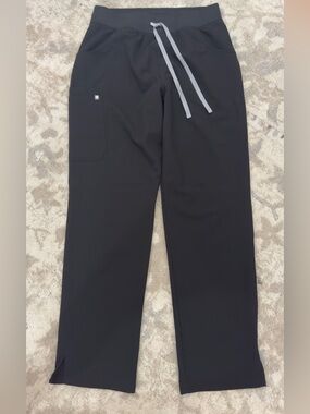 Figs Women’s Kade scrub pants, Tall large, slim cut.